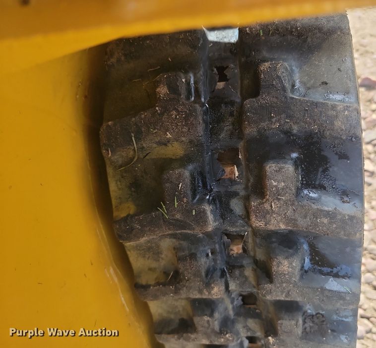 image for item NZ9855 2018 Vermeer  RTX200 trencher