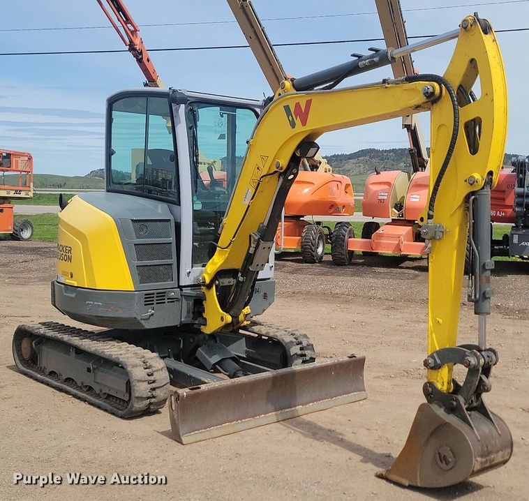 image for item NZ9880 Wacker Neuson EZ36 mini excavator