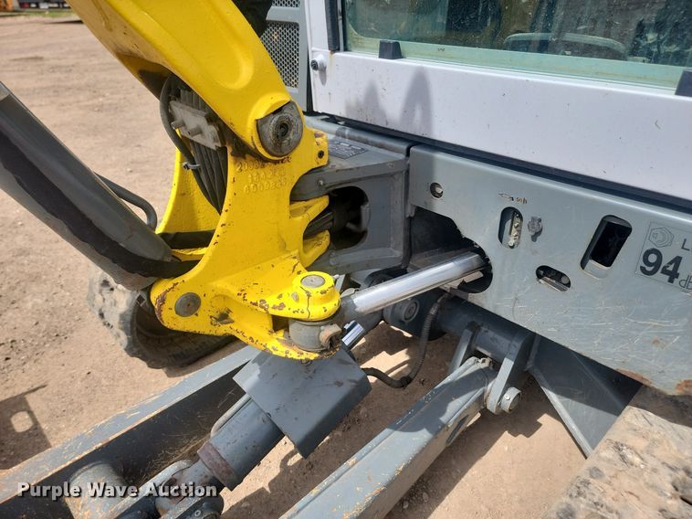 image for item NZ9880 Wacker Neuson EZ36 mini excavator