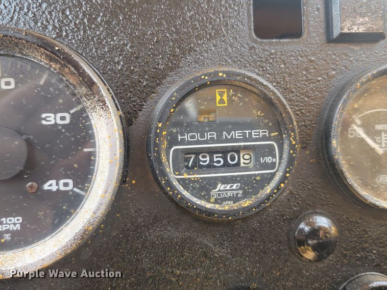 image for item NZ9881 Morooka MST1500 track carrier