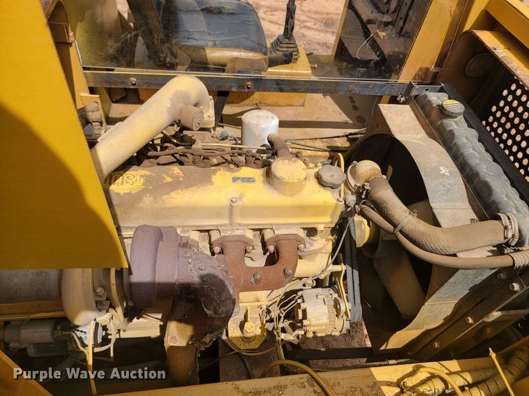 image for item NZ9881 Morooka MST1500 track carrier