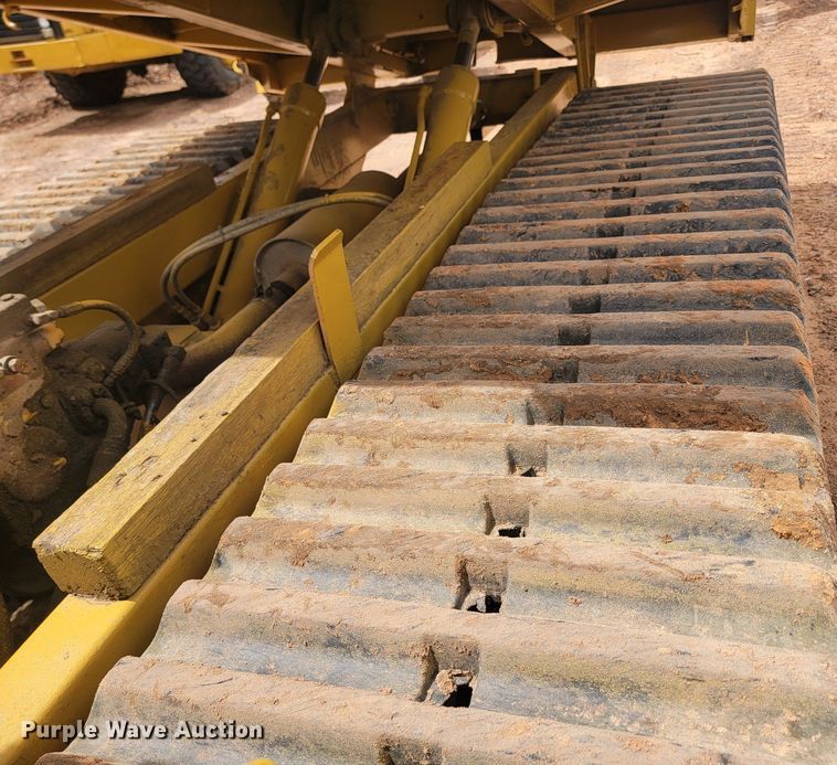 image for item NZ9881 Morooka MST1500 track carrier