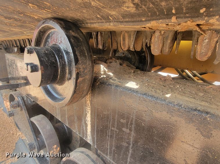 image for item NZ9881 Morooka MST1500 track carrier