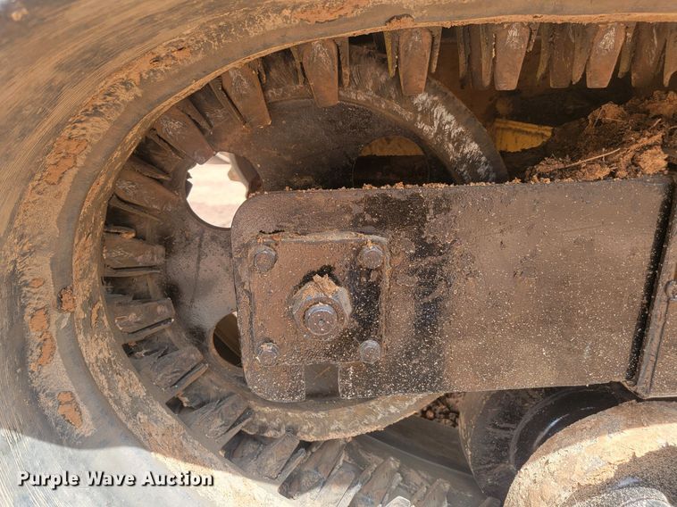 image for item NZ9881 Morooka MST1500 track carrier