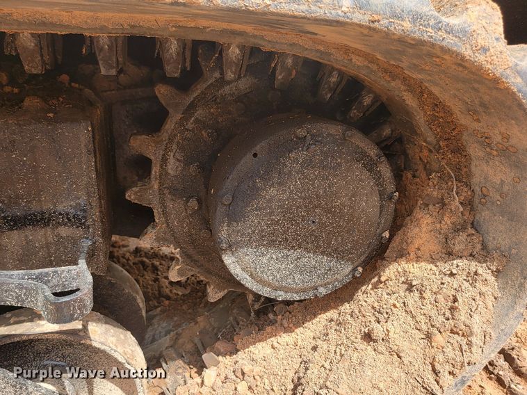 image for item NZ9881 Morooka MST1500 track carrier