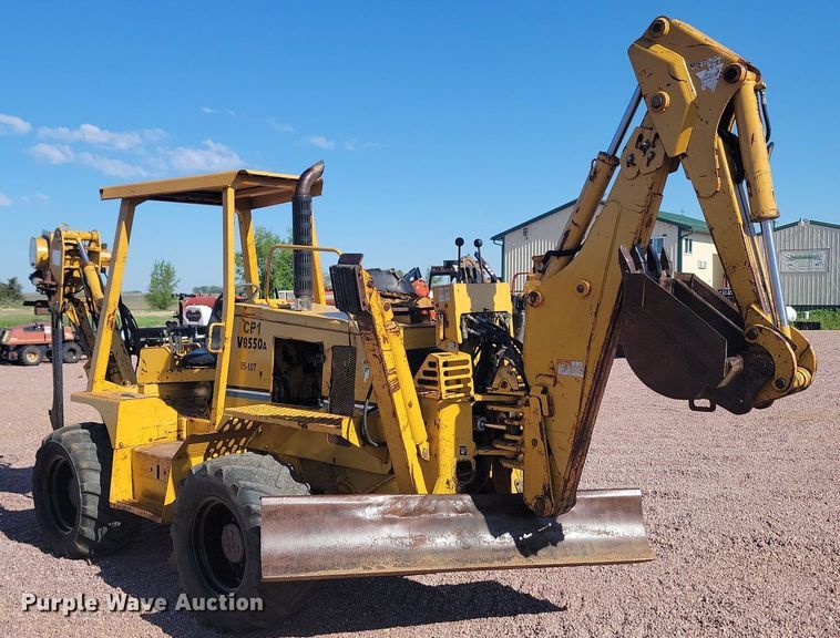 image for item NZ9883 2005 Vermeer V8550A cable plow