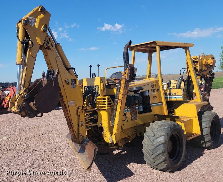 image for item NZ9883 2005 Vermeer V8550A cable plow