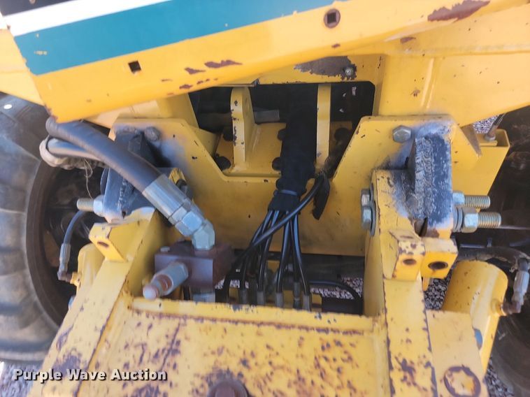 image for item NZ9883 2005 Vermeer V8550A cable plow