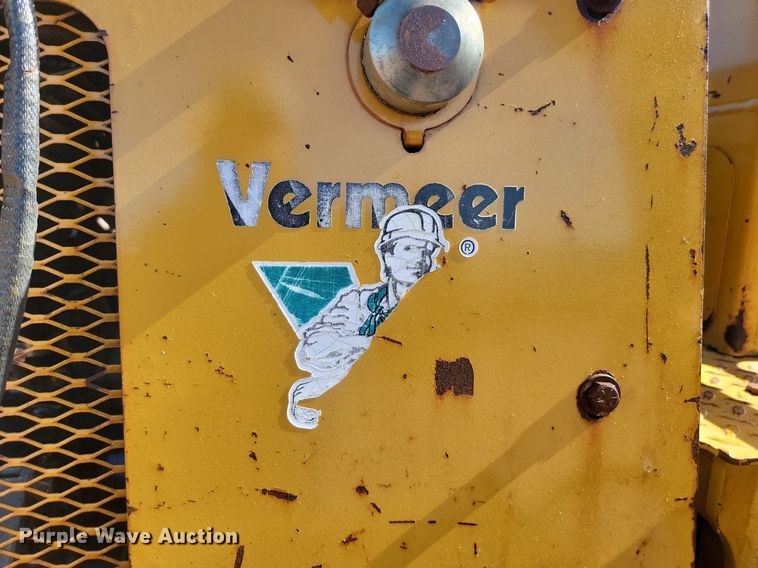 image for item NZ9883 2005 Vermeer V8550A cable plow