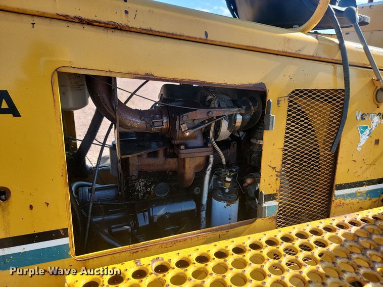 image for item NZ9883 2005 Vermeer V8550A cable plow