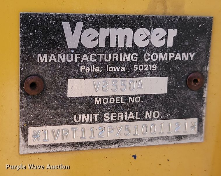 image for item NZ9883 2005 Vermeer V8550A cable plow