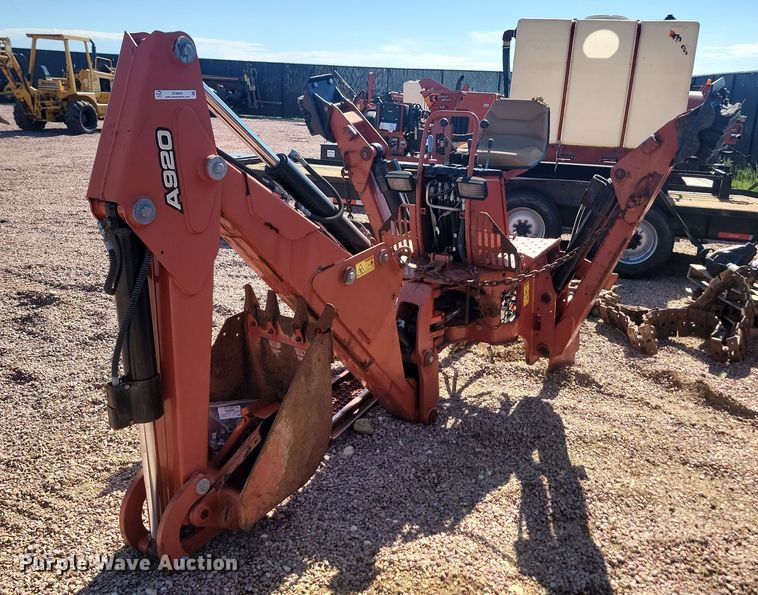 image for item NZ9884 2015 Ditch Witch  A920 backhoe