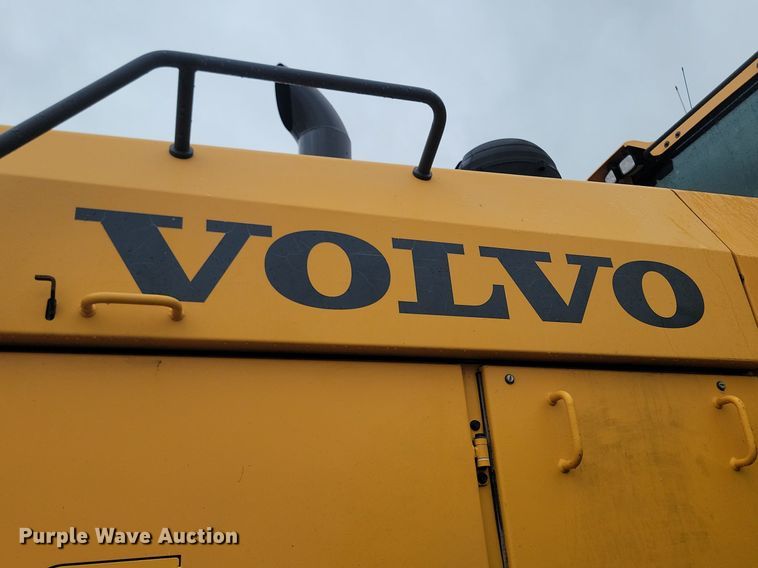 image for item NZ9890 2014 Volvo L350F wheel loader