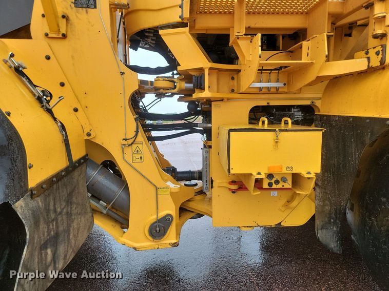 image for item NZ9890 2014 Volvo L350F wheel loader