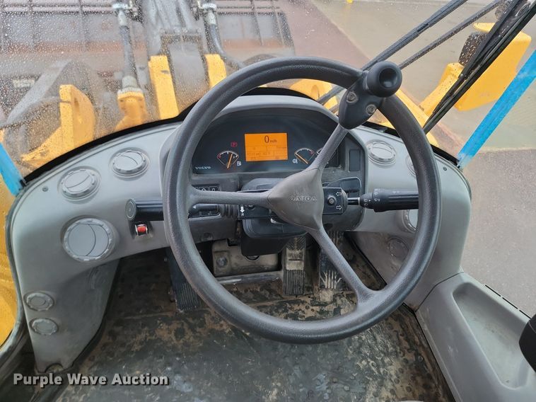 image for item NZ9890 2014 Volvo L350F wheel loader