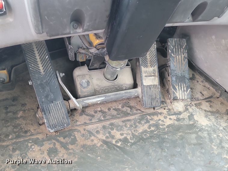 image for item NZ9890 2014 Volvo L350F wheel loader