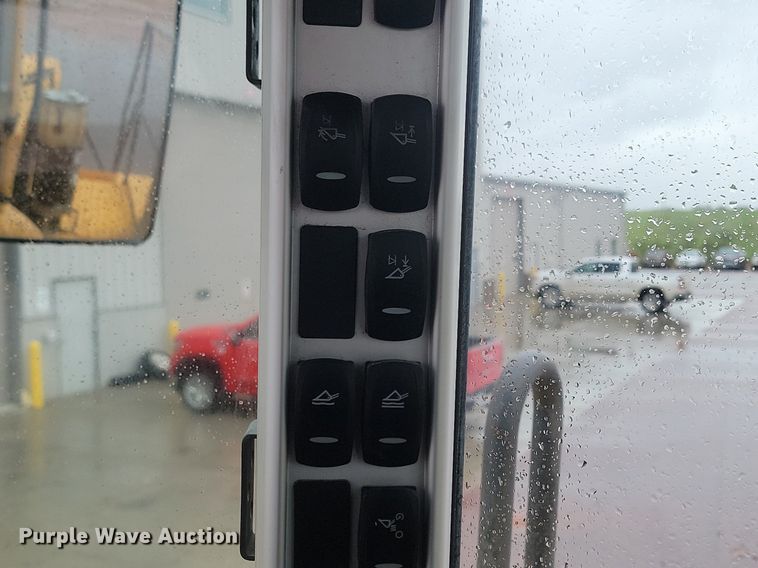 image for item NZ9890 2014 Volvo L350F wheel loader