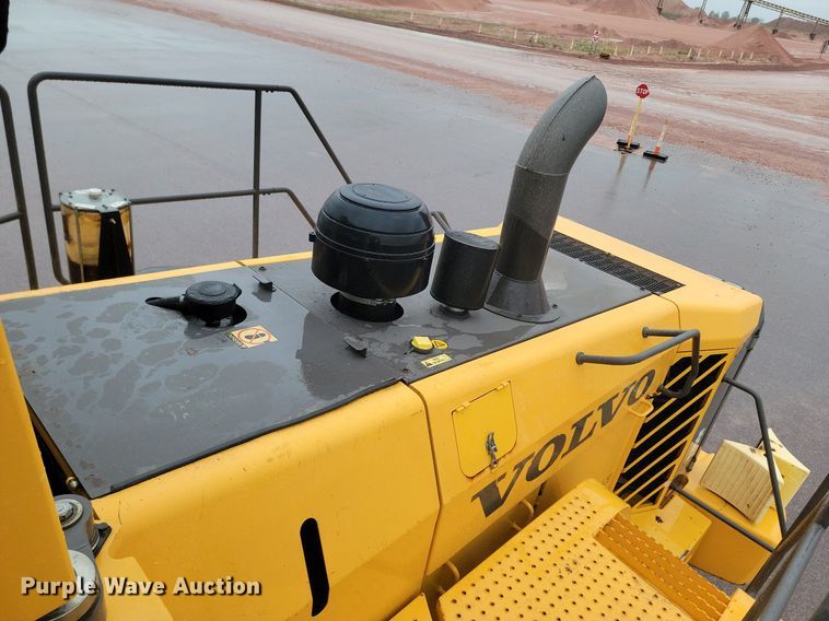 image for item NZ9890 2014 Volvo L350F wheel loader