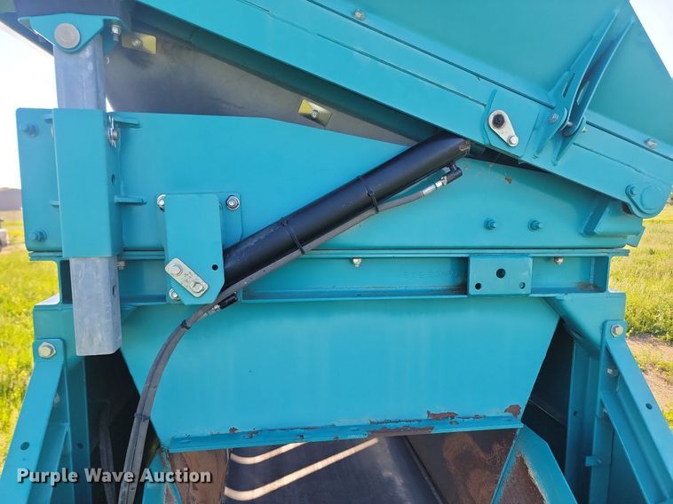 image for item NZ9900 Powerscreen Chieftain 1400 screening plant