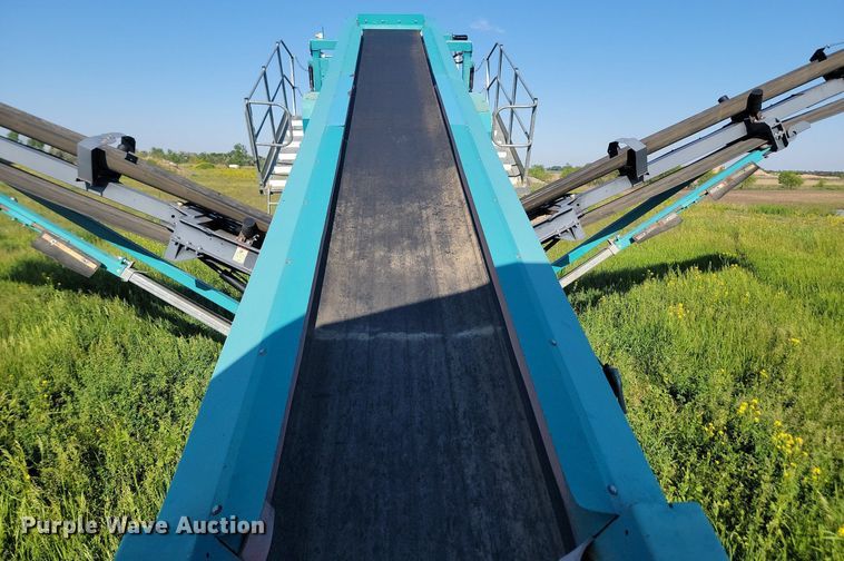 image for item NZ9900 Powerscreen Chieftain 1400 screening plant