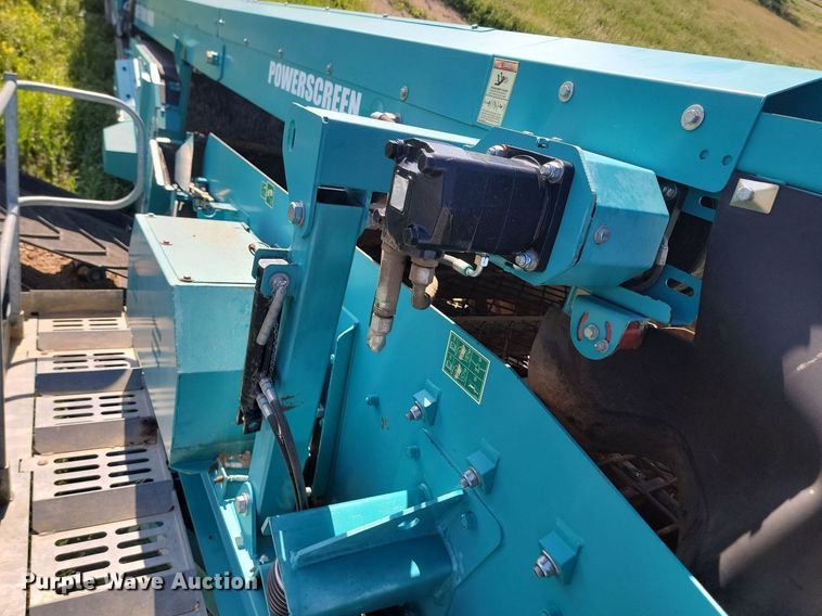 image for item NZ9900 Powerscreen Chieftain 1400 screening plant