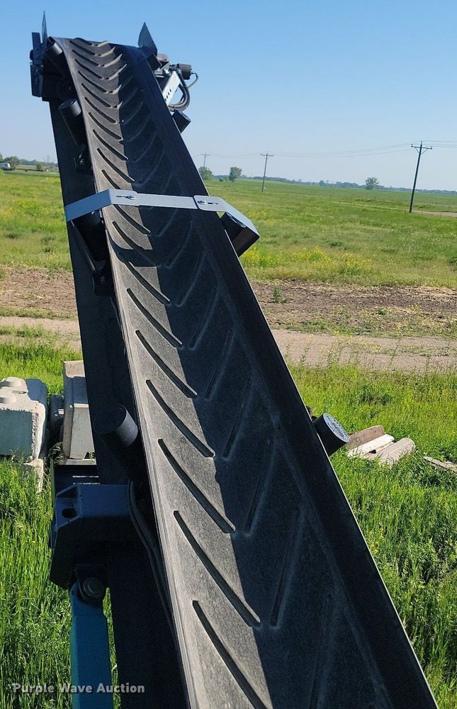 image for item NZ9900 Powerscreen Chieftain 1400 screening plant