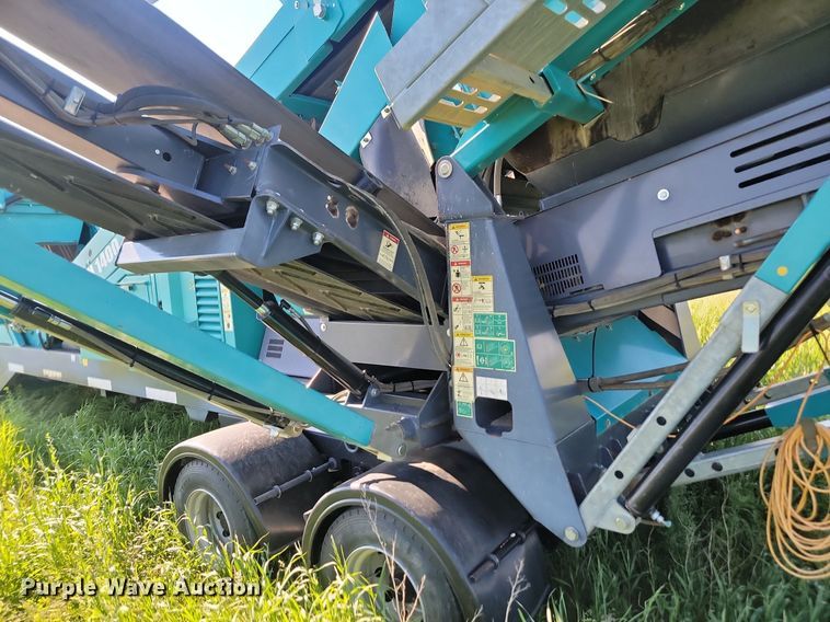 image for item NZ9900 Powerscreen Chieftain 1400 screening plant