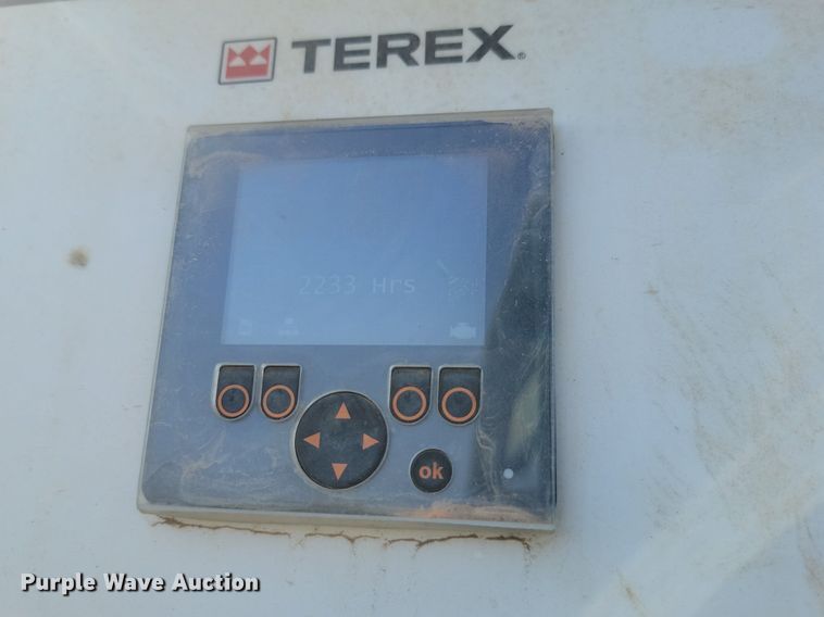 image for item NZ9900 Powerscreen Chieftain 1400 screening plant