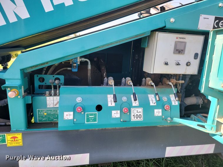 image for item NZ9900 Powerscreen Chieftain 1400 screening plant