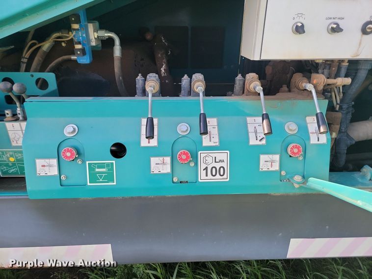 image for item NZ9900 Powerscreen Chieftain 1400 screening plant