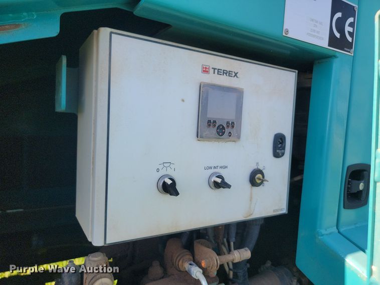 image for item NZ9900 Powerscreen Chieftain 1400 screening plant