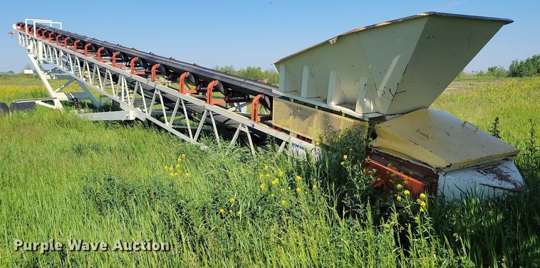 image for item NZ9901 2014 Superior  30x80 PRSC radial stacking conveyor