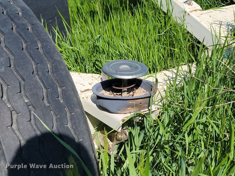 image for item NZ9901 2014 Superior  30x80 PRSC radial stacking conveyor