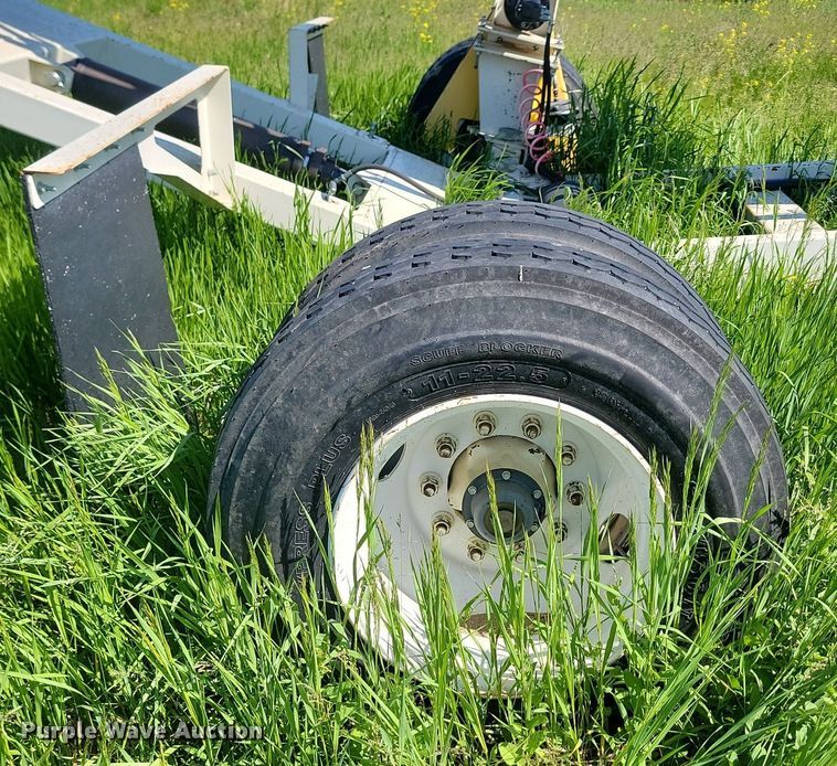 image for item NZ9901 2014 Superior  30x80 PRSC radial stacking conveyor