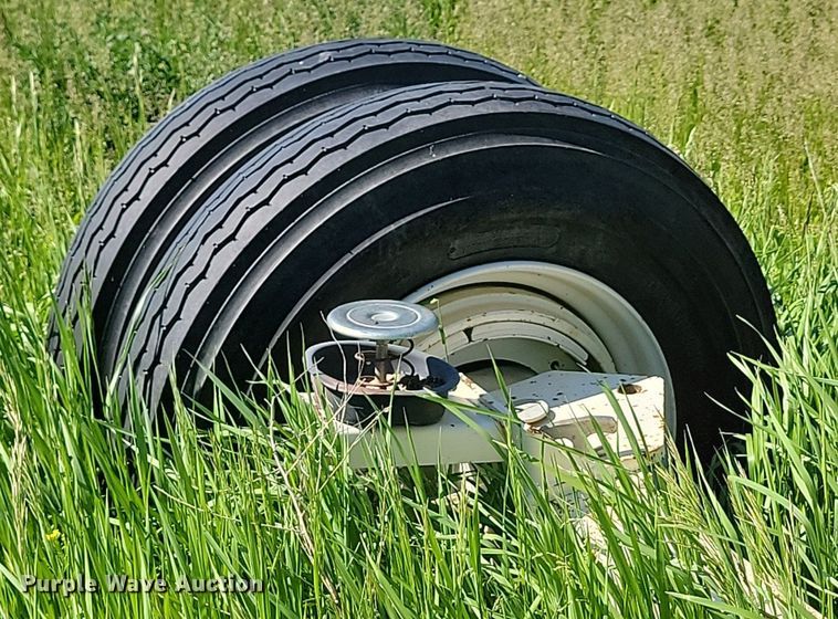 image for item NZ9901 2014 Superior  30x80 PRSC radial stacking conveyor