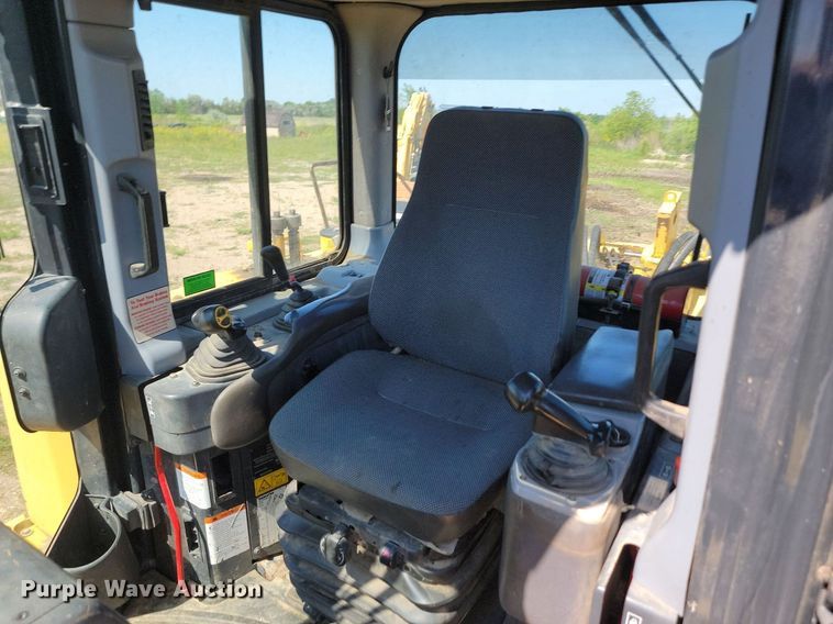 image for item NZ9902 2012 Komatsu D155AX-6 dozer