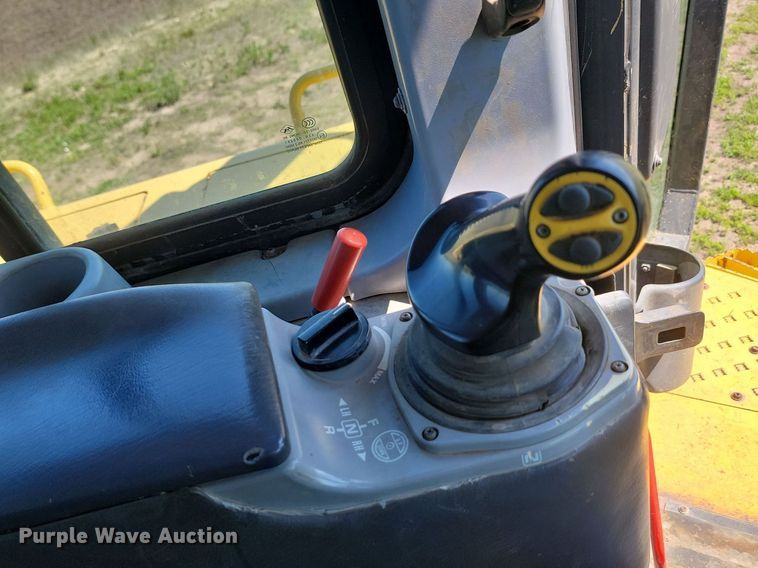 image for item NZ9902 2012 Komatsu D155AX-6 dozer