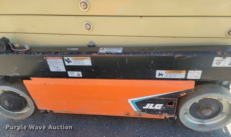 image for item NZ9904 (3) scissor lifts