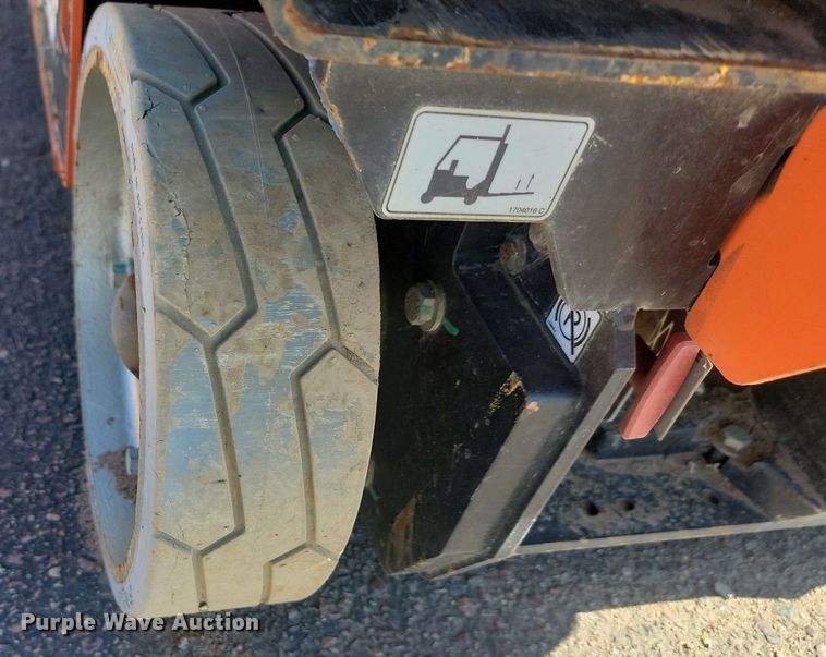 image for item NZ9904 (3) scissor lifts