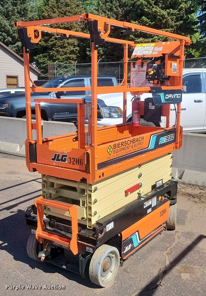 image for item NZ9904 (3) scissor lifts