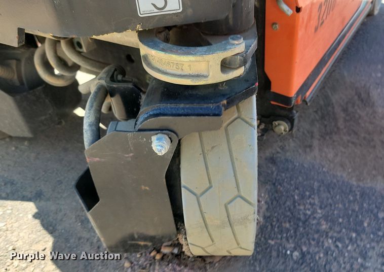 image for item NZ9904 (3) scissor lifts