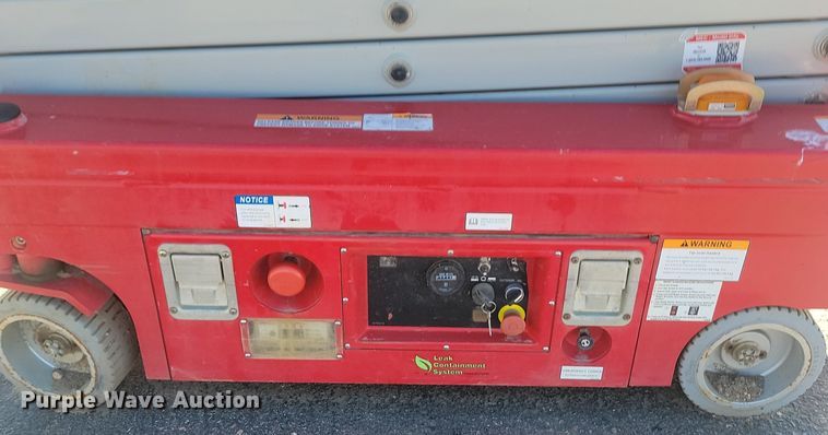 image for item NZ9904 (3) scissor lifts