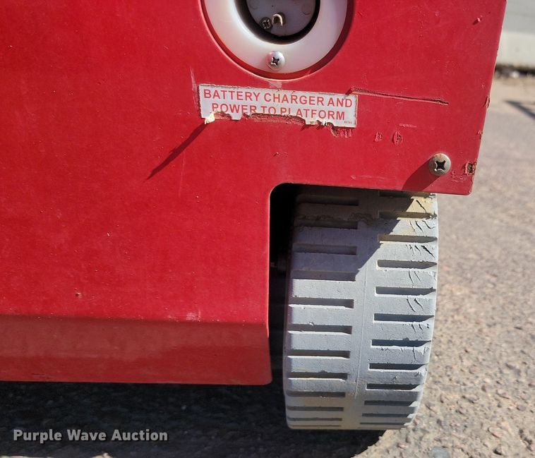 image for item NZ9904 (3) scissor lifts