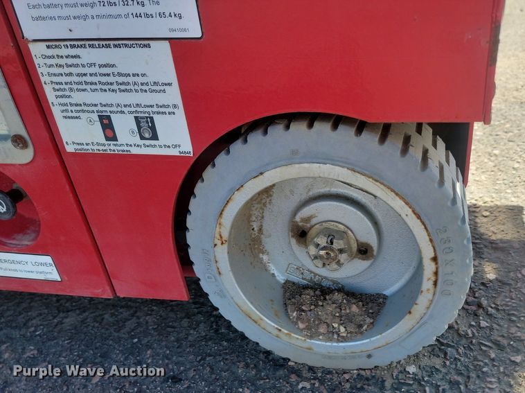 image for item NZ9904 (3) scissor lifts