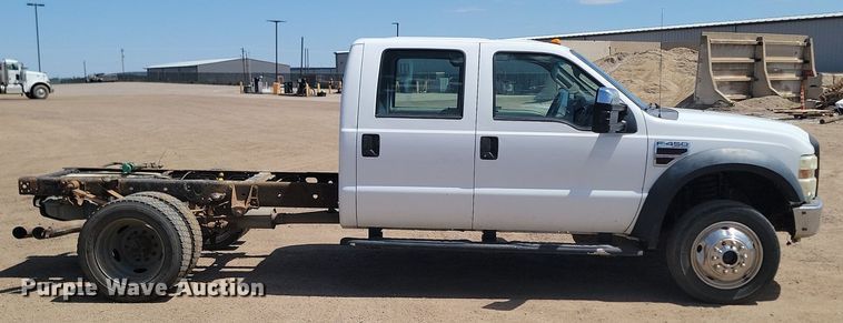 image for item NZ9905 2008 Ford F450 Super Duty XL Crew Cab truck cab and chassis