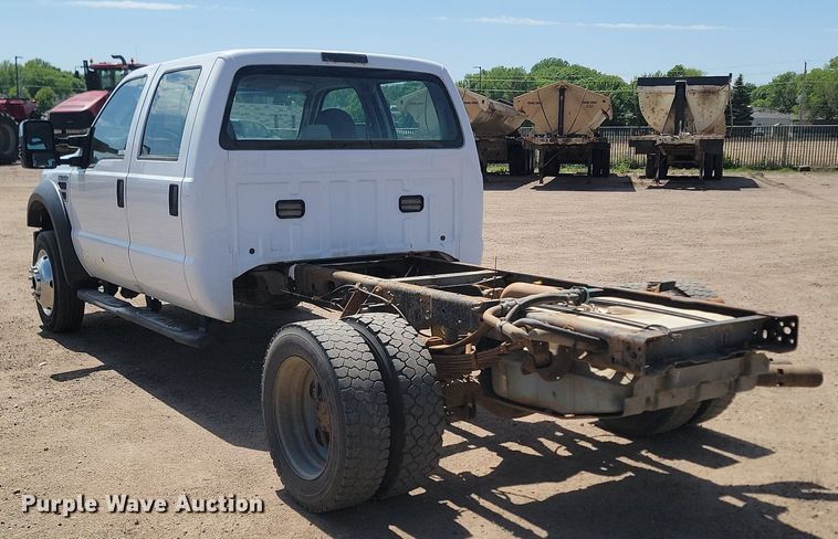 image for item NZ9905 2008 Ford F450 Super Duty XL Crew Cab truck cab and chassis