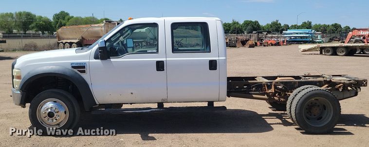 image for item NZ9905 2008 Ford F450 Super Duty XL Crew Cab truck cab and chassis