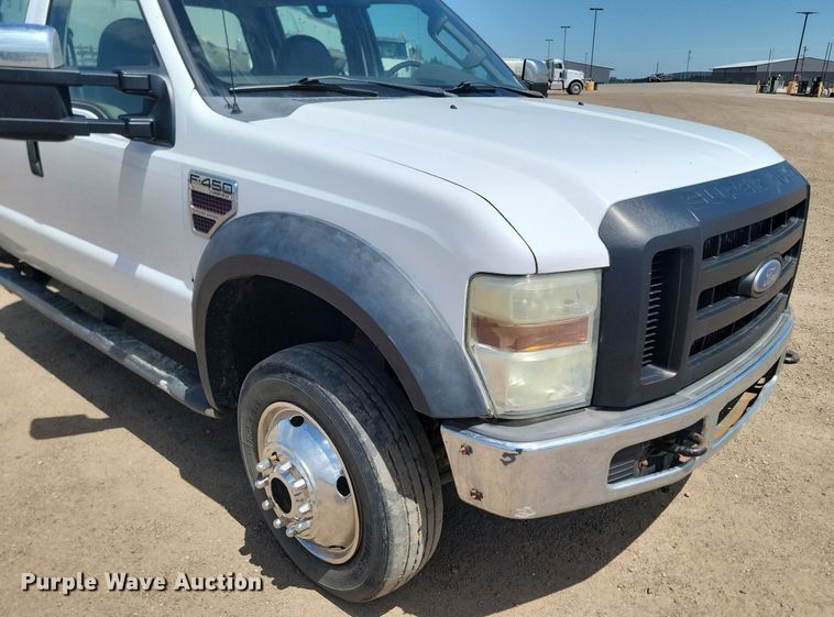 image for item NZ9905 2008 Ford F450 Super Duty XL Crew Cab truck cab and chassis
