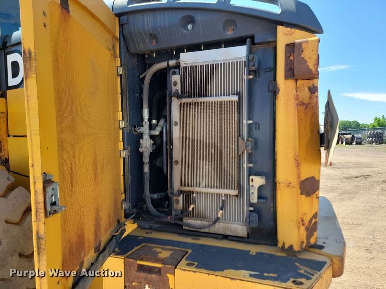 image for item NZ9910 2012 John Deere 744K wheel loader