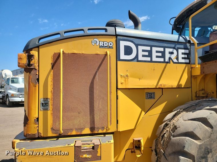 image for item NZ9910 2012 John Deere 744K wheel loader